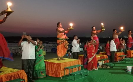 అంగరంగ వైభవంగా నిర్వహించిన గోదావరి హారతి.
