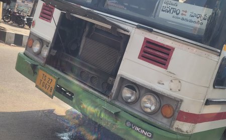 బస్సులో మంటలు తప్పిన పెను ప్రమాదం