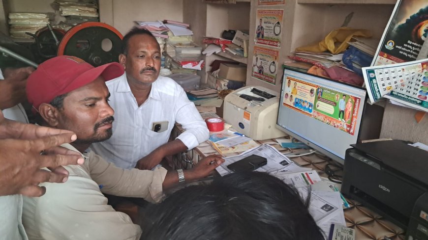 నకిలీ ధ్రువ పత్రాలు తయారీ గుట్టురట్టు చేసిన రెవెన్యూ అధికారులు