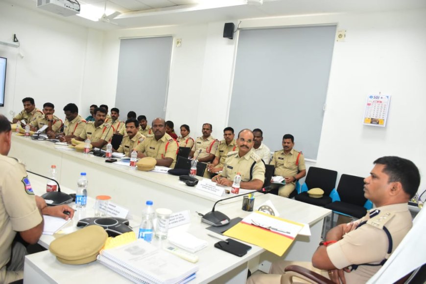 నేరాల నియంత్రణపై దృష్టి సారించాలి,  ప్రతి కేసులో నాణ్యమైన ధర్యాప్తు చేసి, బాధితులకు అండగా నిలవండి