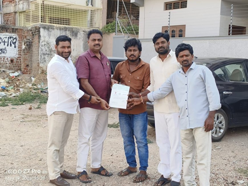 సీఎం రిలీఫ్ ఫండ్ అందజేత