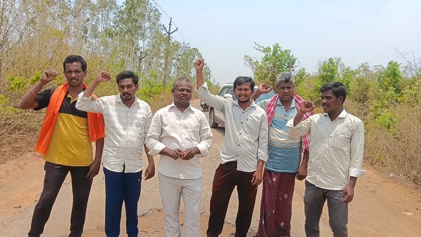 చెరుకూరు-ధర్మవరం రోడ్డు నిర్మాణం చేపట్టాలి