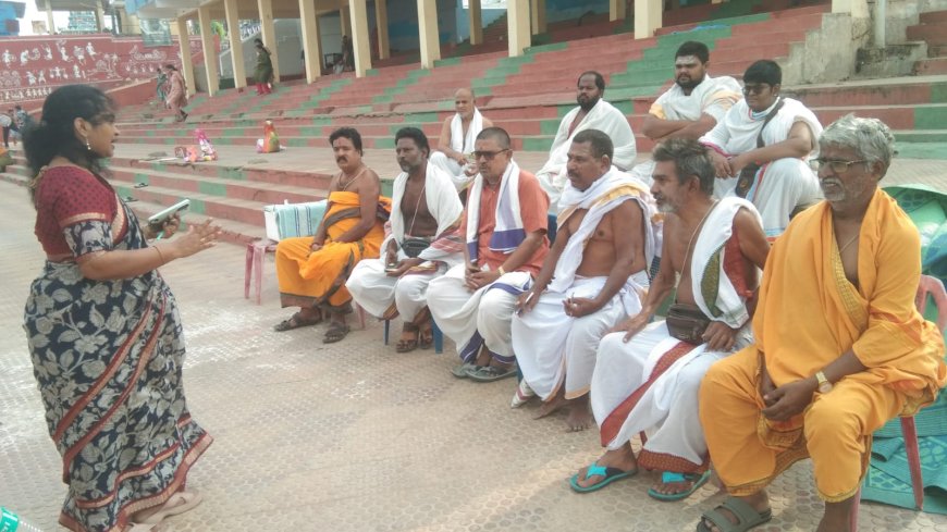 బాల్య వివాహాలపై పురోహితులతో మహిళాశిశు సంక్షేమ శాఖ వారి అవగాహన సదస్సు. 