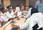 ఫీజు నియంత్రణ చట్టం తీసుకురావాలని.  కోరుతూ.. విద్యార్థి జన సమితి ఆధ్వర్యంలో కలెక్టర్కు వినతిపత్రం