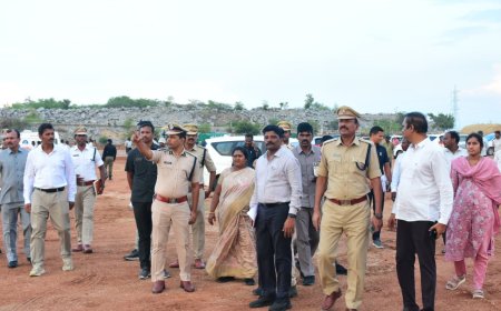 ముఖ్యమంత్రి పర్యటనకు బందోబస్తూ ఏర్పాట్లను పరిశీలించి అధికారులకు, సిబ్బందికి పలు సూచనలు చేసిన జిల్లా ఎస్పీ శ్రీ టి. శ్రీనివాస రావు, IPS