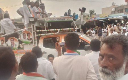 కాంగ్రెస్ పార్టీ బస్సు యాత్ర