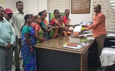 అంగన్వాడీ టీచర్స్ మరియు హెల్పర్స్ కు సకాలంలో వేతనాలు చెల్లించాలి 