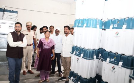 ఈవీఎం గోడౌన్ ను పరిశీలించిన  జిల్లా కలెక్టర్ రిజ్వాన్ బాషా షేక్