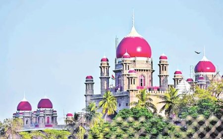 న్యాయస్థానాలకు ఇచ్చే గౌరవం ఇదేనా?