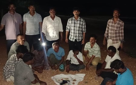 అయిజలో పేకాట స్థావరంపై దాడి
