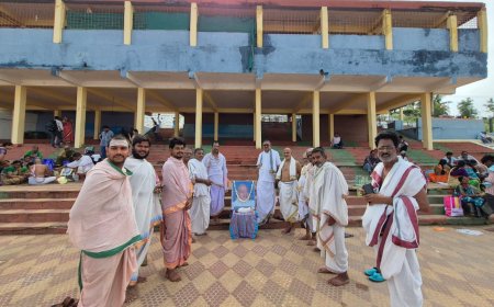 బ్రాహ్మణ పురోహిత సంఘం ఆధ్వర్యంలో మాజీప్రధానిస్వర్గీయ పివిజయంతి వేడుకలు