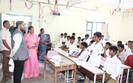 విద్యార్థులు ఉన్నత స్థాయికి చేరుకునే విధంగా చదవాలి