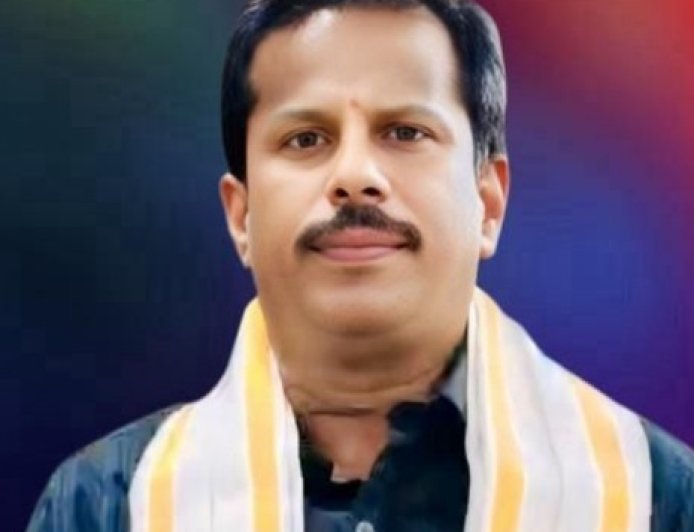 డాక్టర్"ఆలేటి శ్రీనివాస్ గౌడ్ కి జన్మదిన శుభాకాంక్షలు తెలిపిన కడియం రవివర్మ