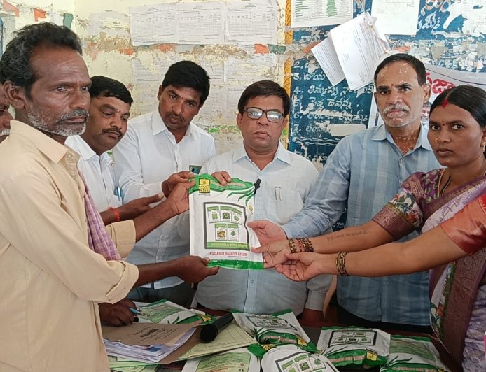 దేశాభివృద్ధికి జనాభా గణన దోహదపడుతుంది: అదనపు కలెక్టర్ నర్సింగరావు
