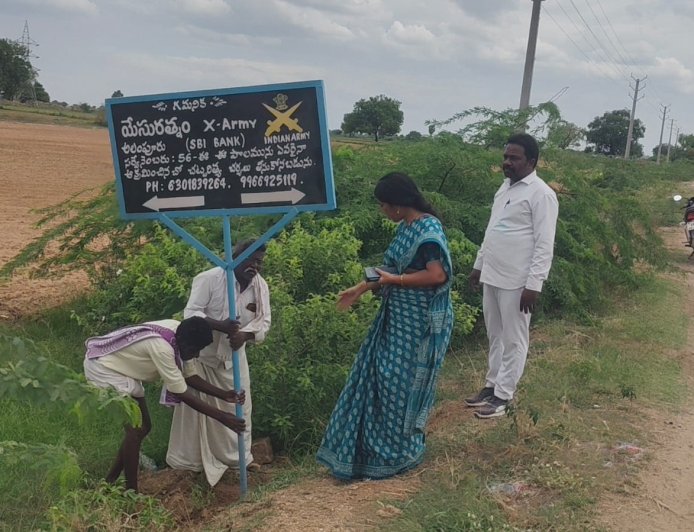 ప్రభుత్వ భూముల కబ్జాపై తాసిల్దార్ యాక్షన్