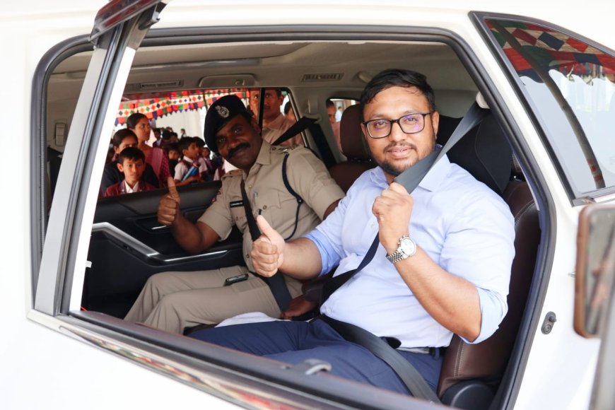 మాస్ క్లాస్ కలగలిపి  డోస్ పెంచిన జిల్లా బాస్