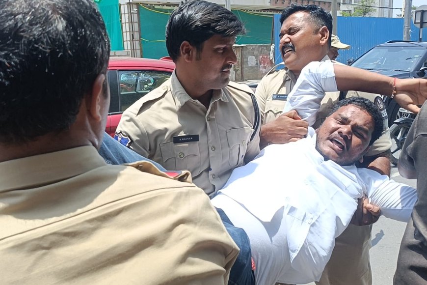 ఎసిబి ఆఫీస్ ముందు శివ నాయక్ ను అరెస్టు చేసిన పోలీసులు 
