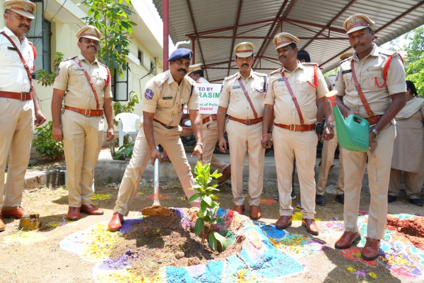 సూర్యాపేట ఒకటో పట్టణ పోలీస్ స్టేషన్‌ను వార్షిక తనిఖీ చేసిన జిల్లా ఎస్పీ నరసింహ