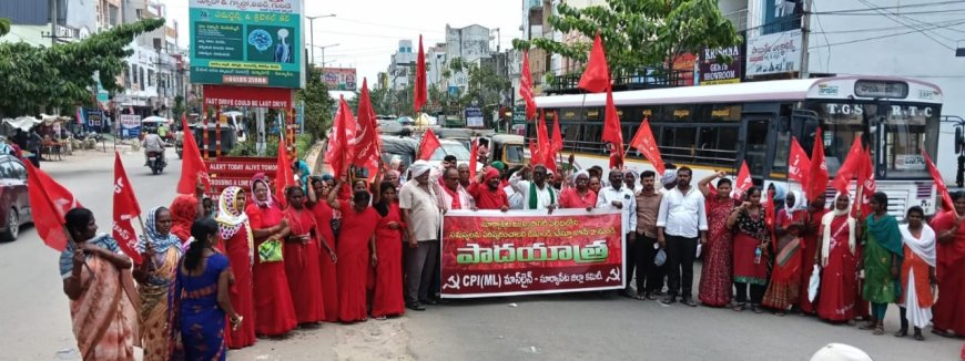 సూర్యాపేట మున్సిపాలిటీలోని సమస్యలు పరిష్కరించడంలో ఎక్కడ వేసిన గొంగళి అక్కడే.