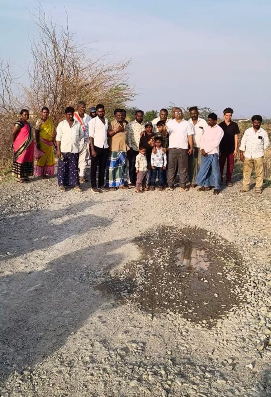విద్యార్థులకు బస్సు సౌకర్యం లేక విద్యకు దూరం