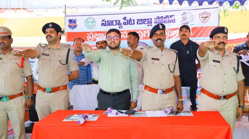మాస్ క్లాస్ కలగలిపి  డోస్ పెంచిన జిల్లా బాస్