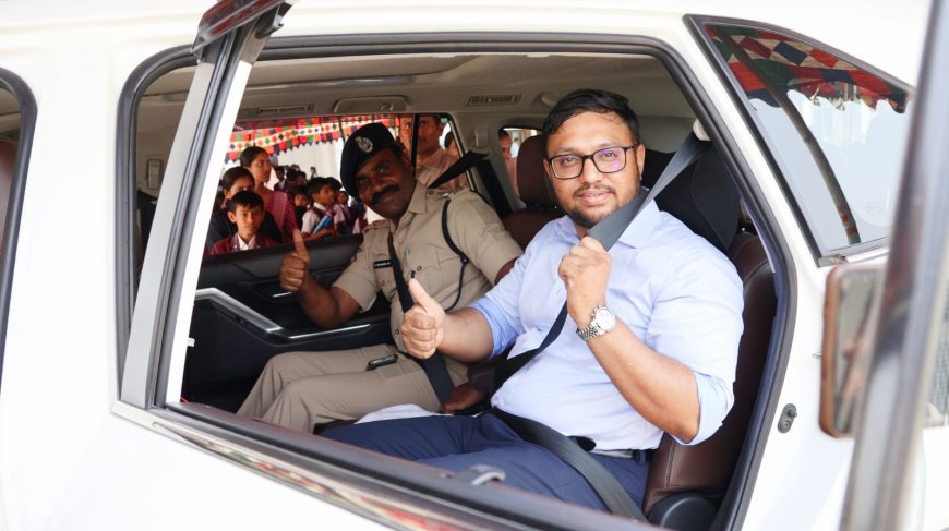 మాస్ క్లాస్ కలగలిపి  డోస్ పెంచిన జిల్లా బాస్