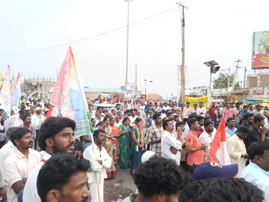 కాంగ్రెస్ పార్టీ బస్సు యాత్ర