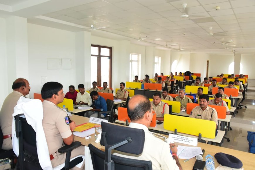 నేరాల నియంత్రణపై ప్రత్యేక దృష్టి సారించాలి