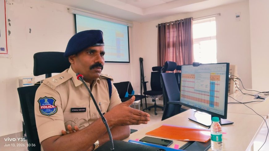 పోలీసు అధికారుల నెలవారి సమీక్షా సమావేశం నిర్వహించిన జిల్లా ఎస్పీ నరసింహ ఐపిఎస్.