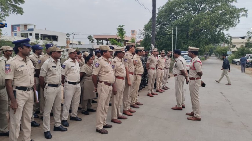 సూర్యాపేట రూరల్ పరిధిలోని అంజనాపురి, మానస నగర్ కాలనీల్లో పోలీసుల 'కార్డన్ అండ్ సెర్చ్'