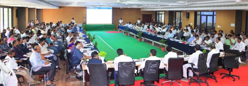 సాగునీటి ప్రాజెక్టుల భూసేకరణ ప్రక్రియను వేగవంతం చేయాలి