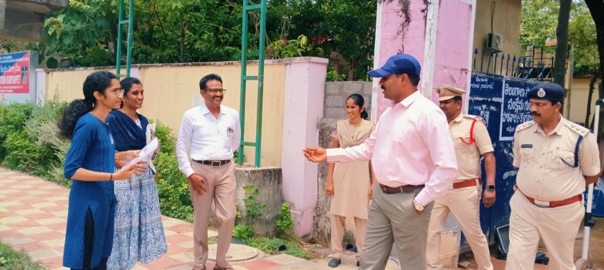 నీట్ పరీక్ష కేంద్రాన్ని సందర్శించిన ఎస్పీ నరసింహ