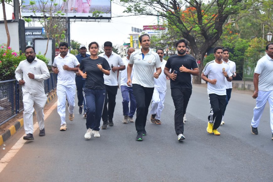 మాదకద్రవ్యాలపై సమరభేరి – వరంగల్‌లో 2K రన్‌కు భారీ స్పందన