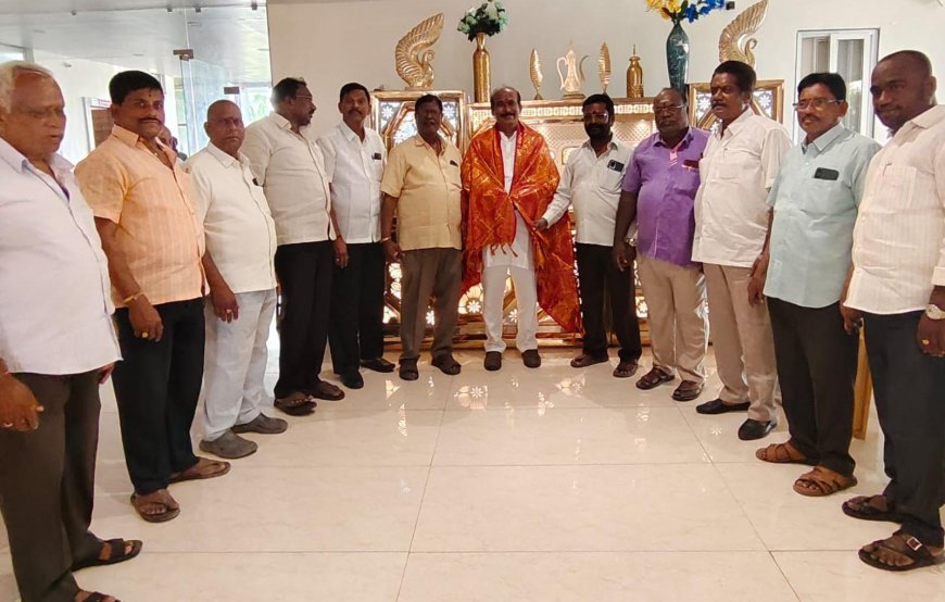 ఆర్యవైశ్య ఆధ్వర్యంలో బెలిదె శ్రీనివాస్ కు ఘనంగా సన్మానం
