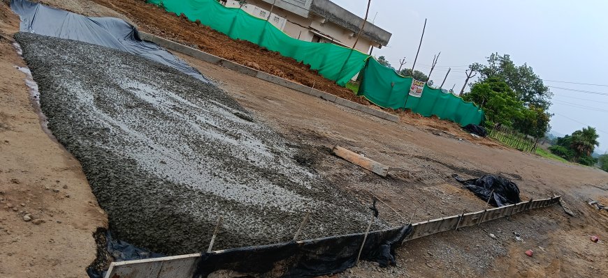 నాసిరకం పనులపై గ్రామస్తుల ఆగ్రహం