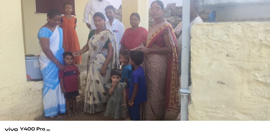 పల్స్ పోలియో ప్రారంభించిన. గ్రామ సర్పంచ్.