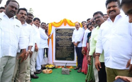 గిరిజన సంక్షేమ వసతి గృహంలో అదనపు గదులకు భూమి పూజ చేసిన ఎమ్మెల్యే