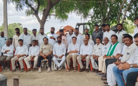 అక్రమ ప్రాజెక్టు లను అడ్డుకోవాలి