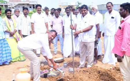 గ్రామపంచాయతీ భవన నిర్మాణానికి భూమిపూజ చేసిన మాజీ ఎంపీపీ జె.విజయ్ కుమార్ గారు