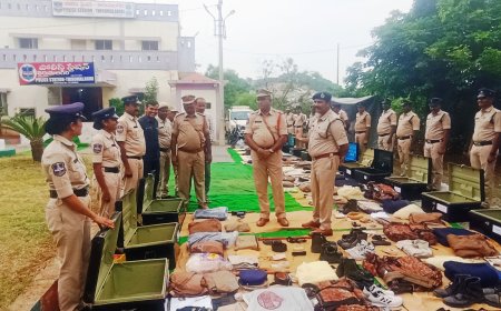తిరుమలగిరి పోలీస్ స్టేషన్ ను తనిఖీ చేసిన డిఎస్పి
