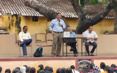 వినూత్న శైలిలో గురుపూర్ణిమ