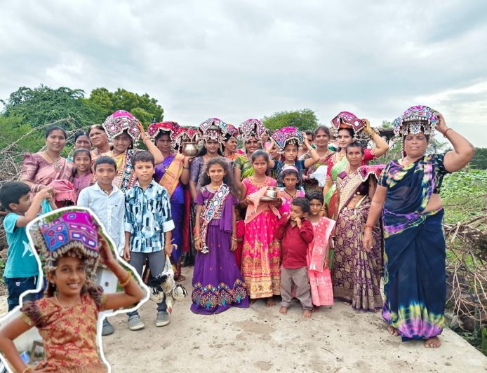 గిరిజన తండాల్లో ఘనంగా  సీత్లా పండుగ వేడుకలు