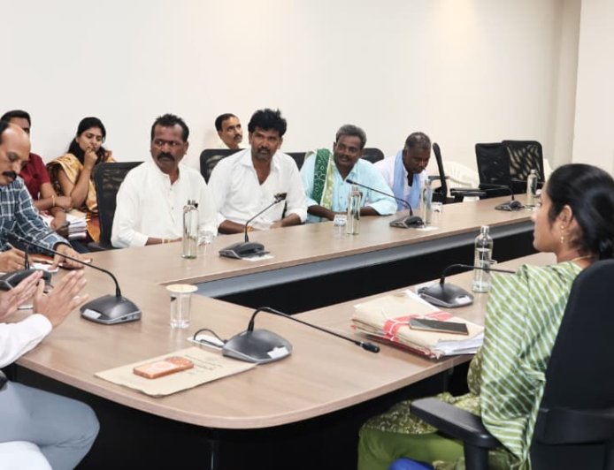 రీ సర్వే పనులు వేగవంతంగా చేయాలి జిల్లా కలెక్టర్ రిజ్వాన్ భాషా షేక్.