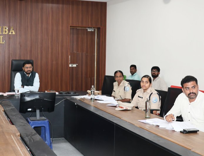 రహదారి ప్రమాదాల నివారణకు కృషి చేయాలి -జిల్లా కలెక్టర్ రిజ్వాన్ బాషా షేక్