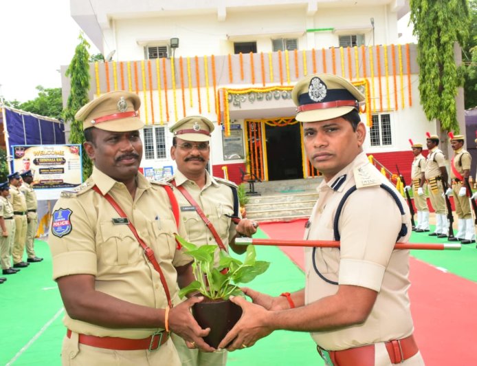 ఢిల్లీలో విద్యార్థులు యువతపై పోలీసుల లాఠీచార్జీ దమనకాండ అమానుషం ---CPI 