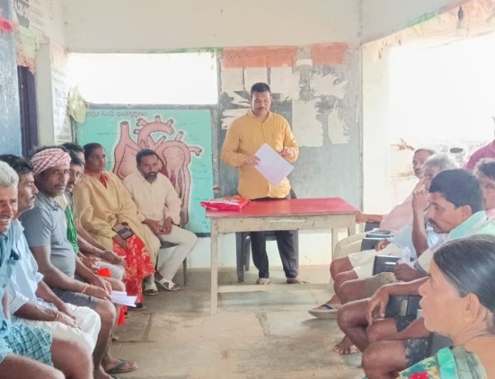 ఆరుతడి పంటలు పండించాలి ఏవో నాగేశ్వరరావు
