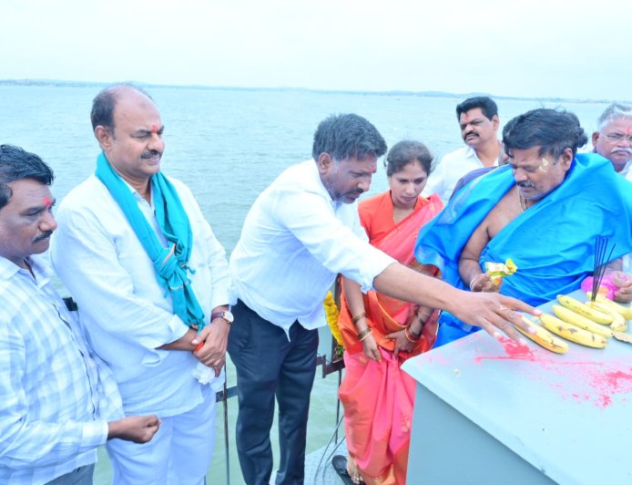 రైతు ప్రతి ఎకరాకు సాగునీరు అందించడమే ప్రభుత్వ లక్ష్యం ఎమ్మెల్యే