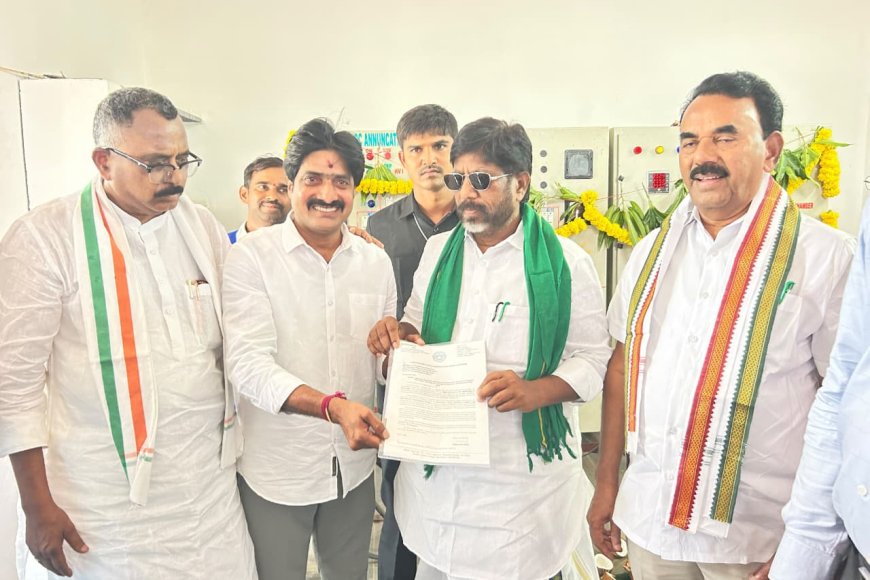 అలంపూర్‌ అభివృద్ధికి అవసరమైన విద్యుత్ సామగ్రి కోసం ఉప ముఖ్యమంత్రి భట్టి విక్రమార్క కి వినతిపత్రం
