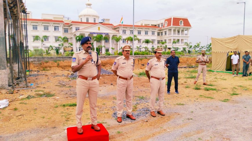 సూర్యాపేట జిల్లా పోలీస్ ఆధ్వర్యంలో ఘనంగా వారాంతపు పోలీస్ పరేడ్