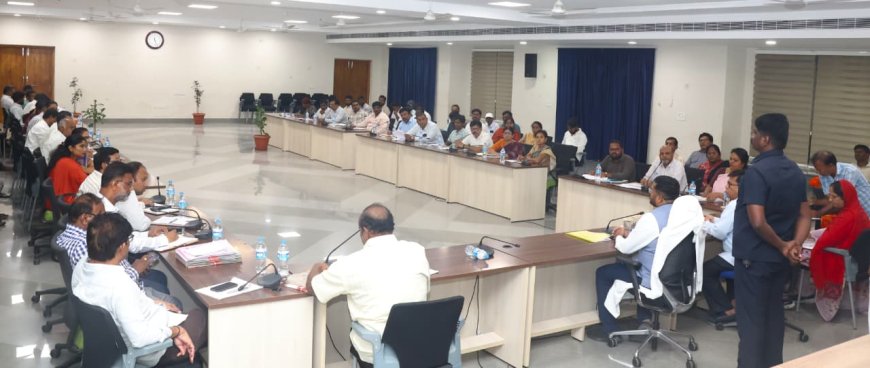 సీజనల్ వ్యాధుల నివారణకు చర్యలు తీసుకోవాలి.